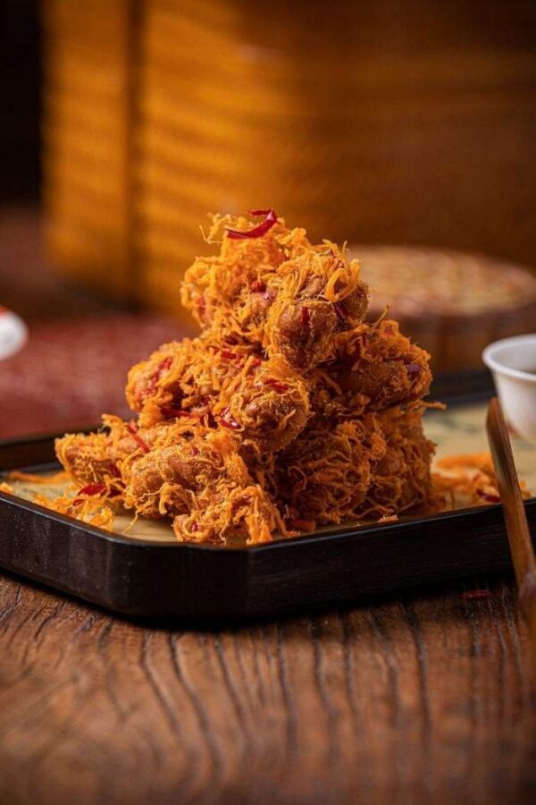 Dried Chicken Floss Twisted Dough with Seaweed & Spicy Flavour